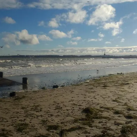 Im Kapitaenshaus Ostseerose Lägenhet