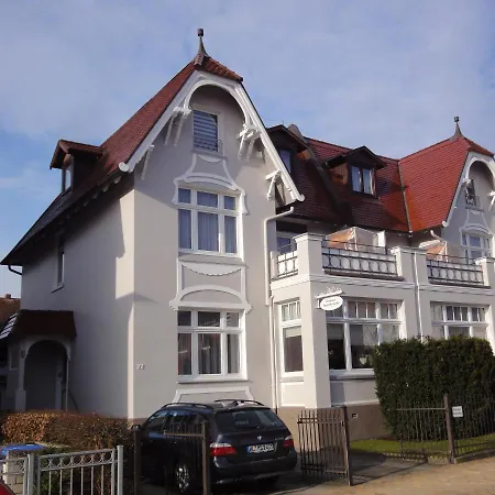 Im Kapitaenshaus Ostseerose Lübeck