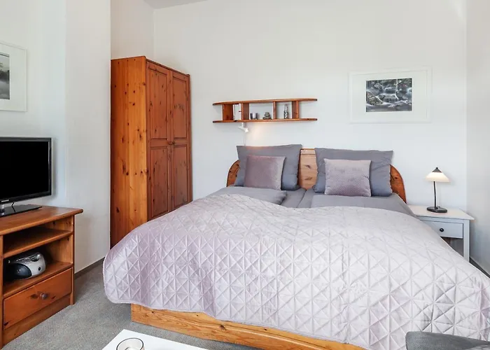 Im Kapitaenshaus Ostseerose アパート *